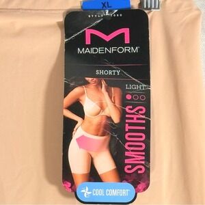 Maidenform Smooths Light Shaping Shorts - Nude size XL NEW
